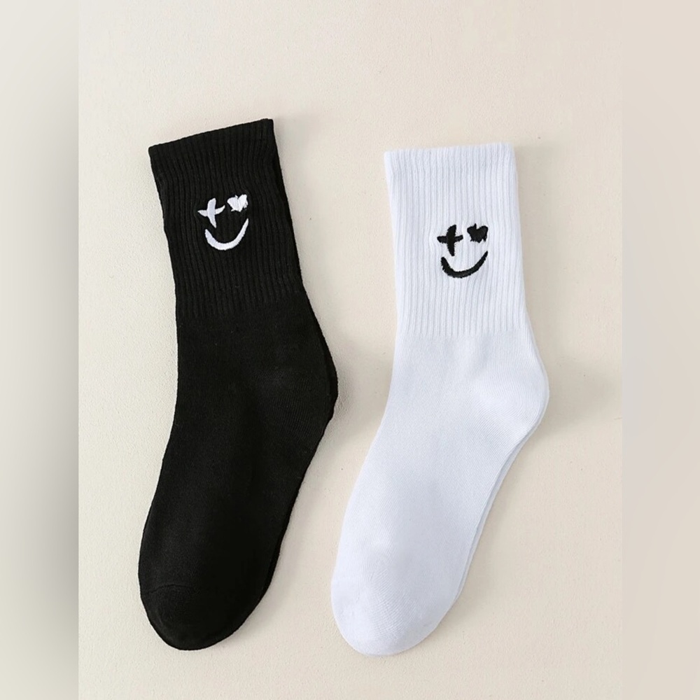 Expression Embroidered Crew Socks🧦
